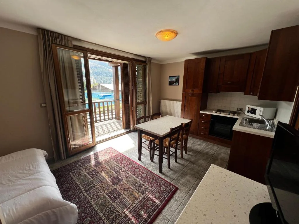 Appartamento con 1 Camera da Letto Piccola, Balcone e Vista Montagna — Chalet Edelweiss – Gruppo Estella Hotels
