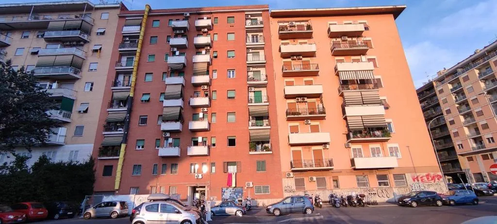 Two-Bedroom Apartment — Camesena 40 – 2BR Apartment for 4 near Tiburtina