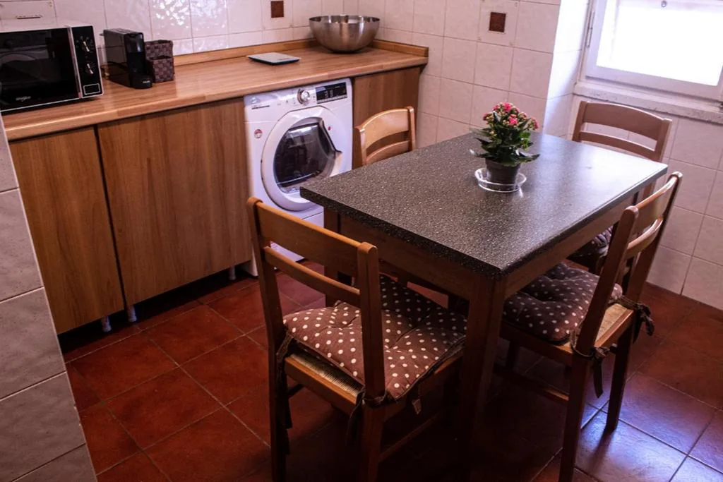 Appartamento con 2 Camere da Letto — DaMari in Don Bosco