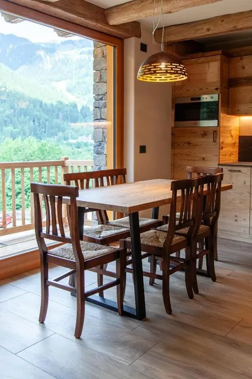 2-Bedroom Apartment with Mountain View — Méijon Salluard RTA