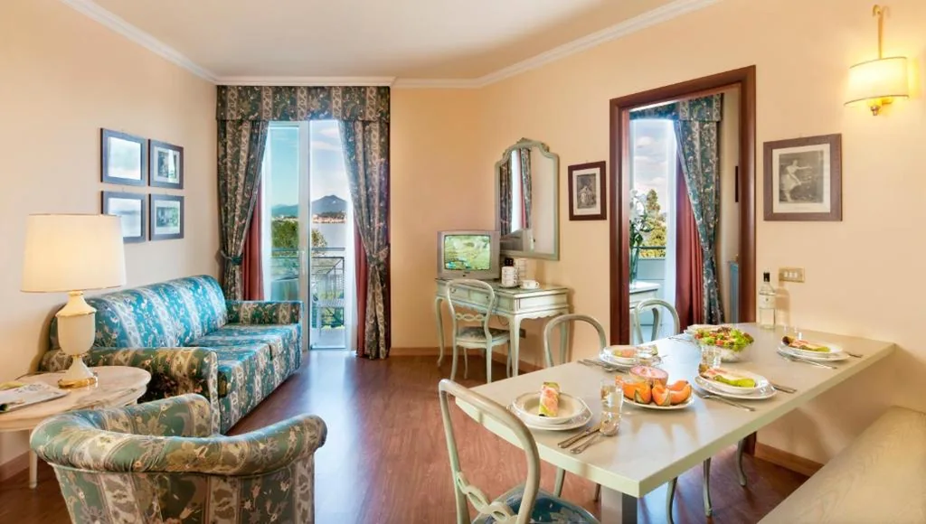 Apartment with 2 Bedrooms and Lake View — Residence Carl&Do