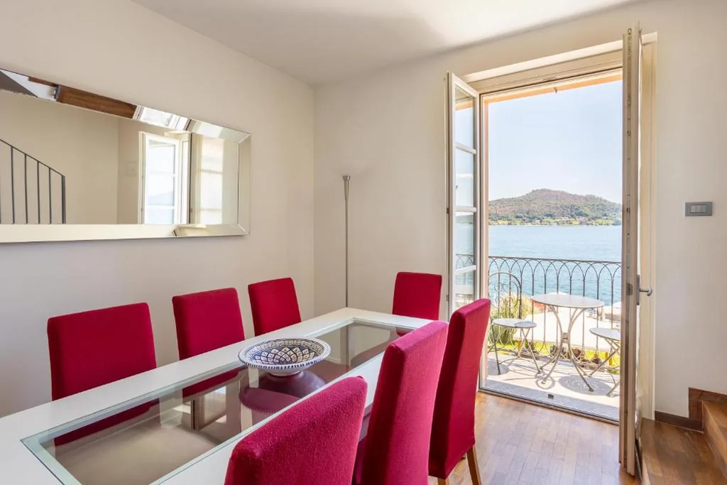 Two-Bedroom Apartment with Lake View — Resort Antico Verbano