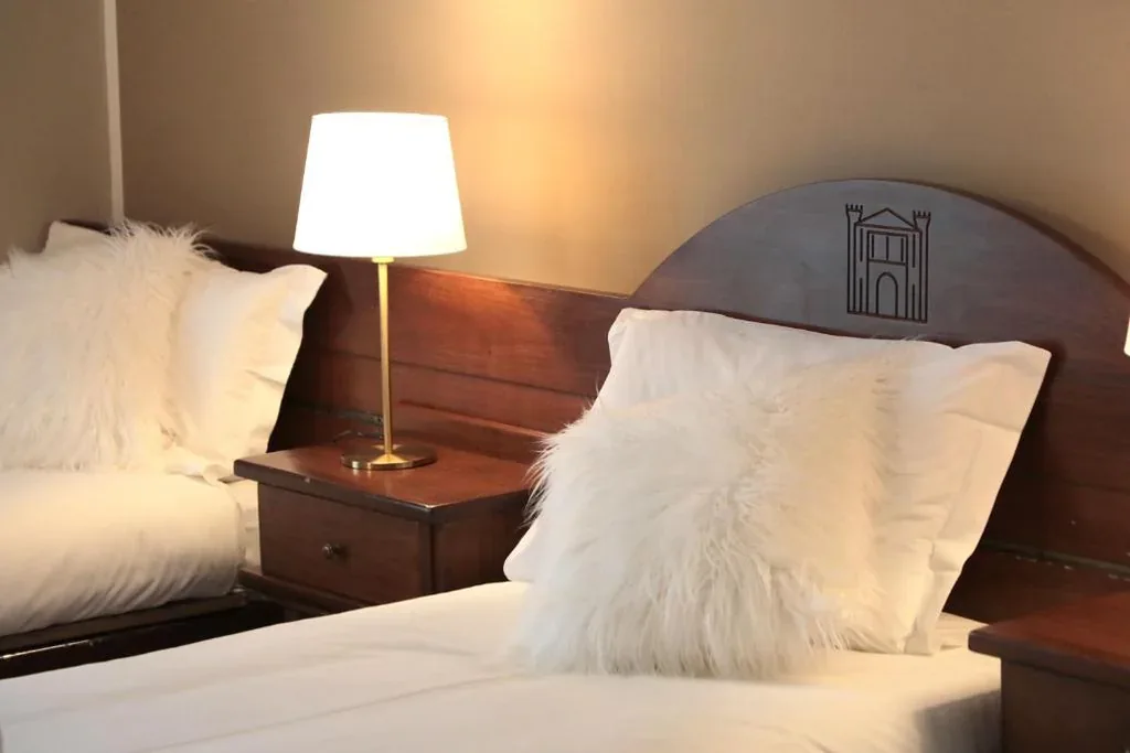 Appartamento con 2 Camere da Letto — Hotel Ristorante Château