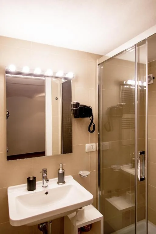 Appartamento con 2 Camere da Letto — HT Residence Maximus