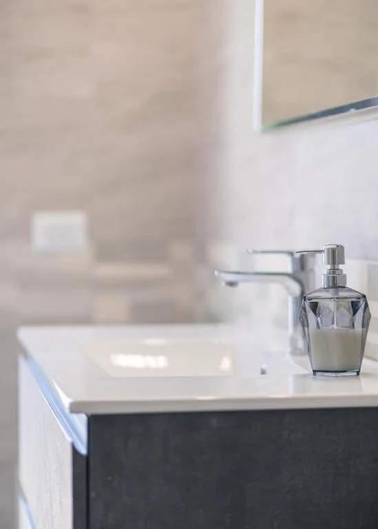Appartamento con 2 Camere da Letto — Le tue vacanze a Roma-2 bagni-nuovo apt