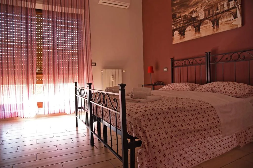2-Bedroom Apartment — Marco E Laura Affittacamere al Vaticano