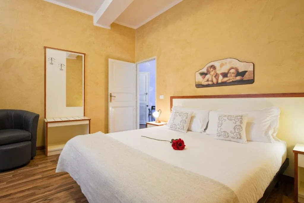 Apartment with 2 Bedrooms — Navona Tower Relais