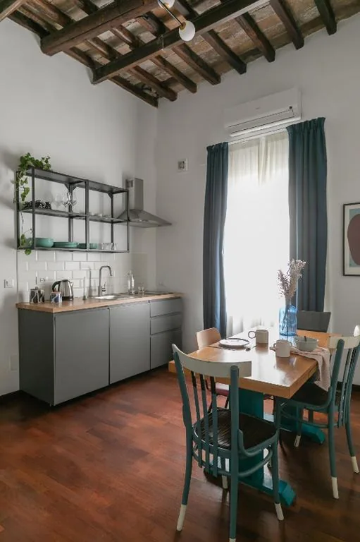 Two-Bedroom Apartment — Passepartout