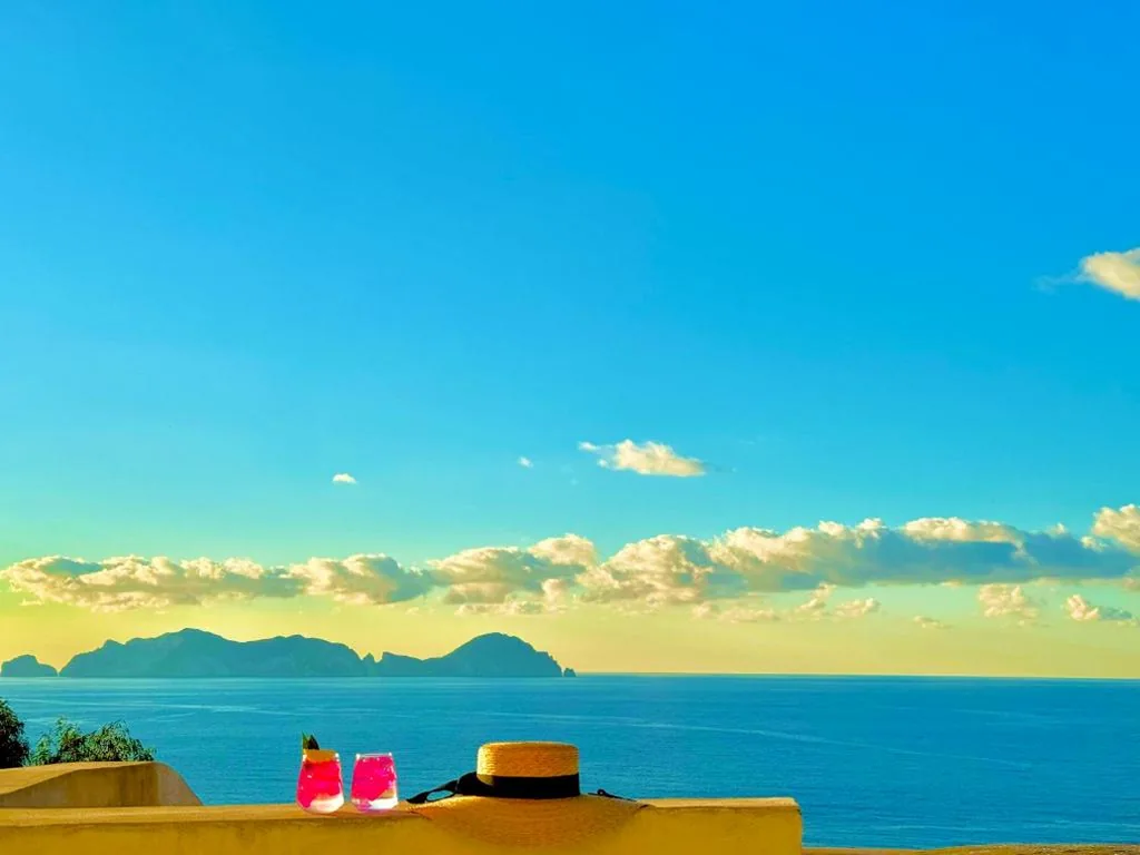 Appartamento con 2 Camere da Letto, Terrazza e Vista Mare — PonzaSmeralda Le Forna