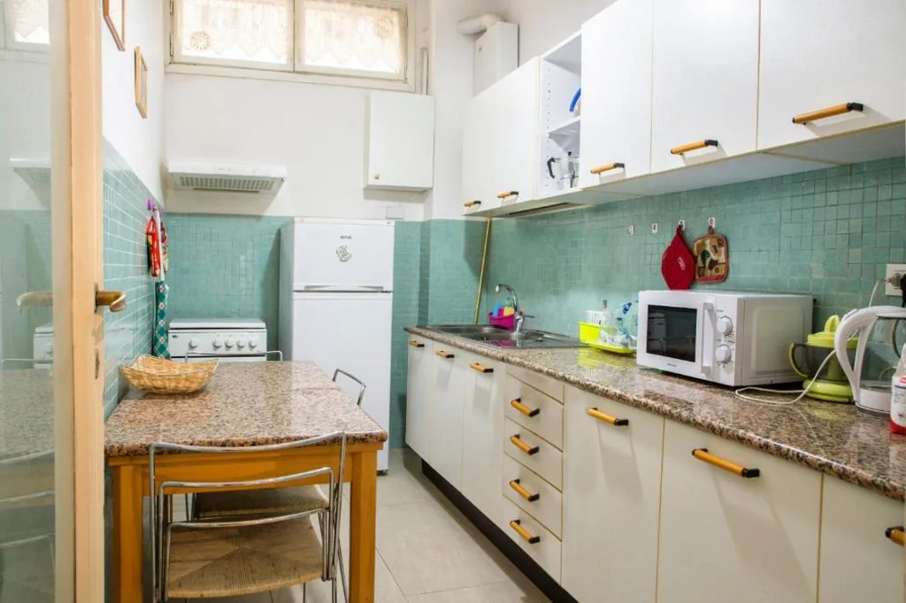 Appartamento con 2 Camere da Letto — The Colours Of Rome