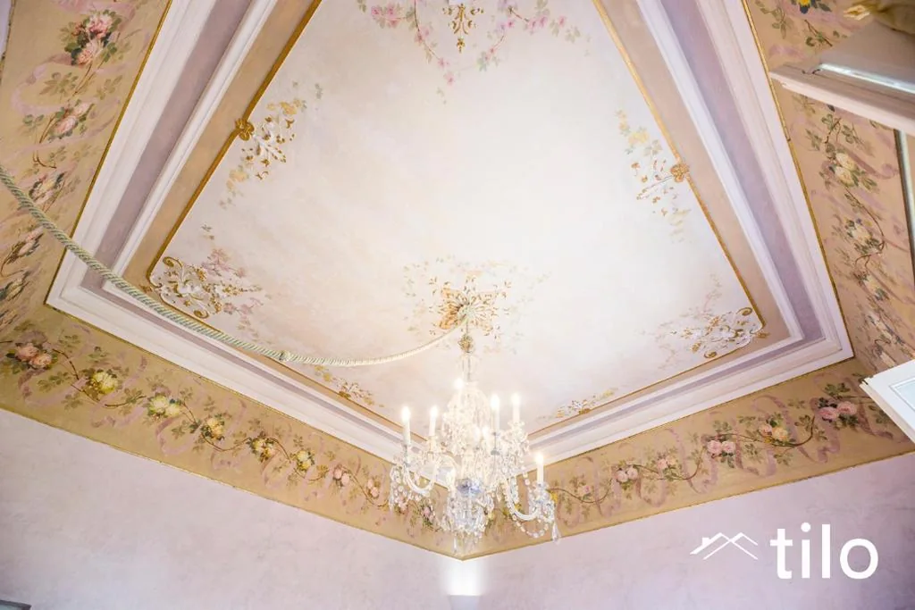Apartment with 3 Bedrooms and Balcony — Villa Ferri, Historical Residence, By Tilo Lux