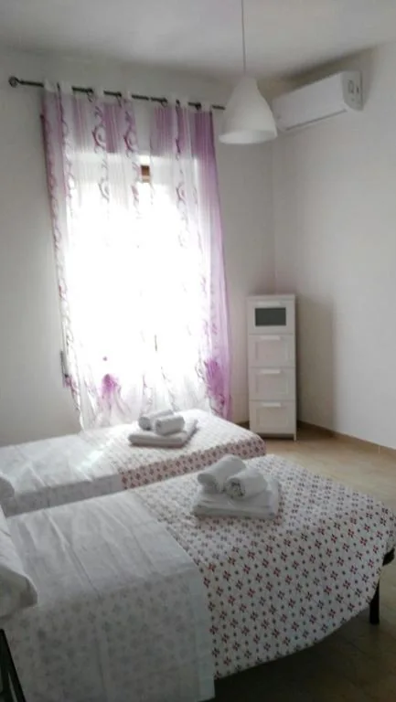 3-Bedroom Apartment — Marco E Laura Affittacamere al Vaticano