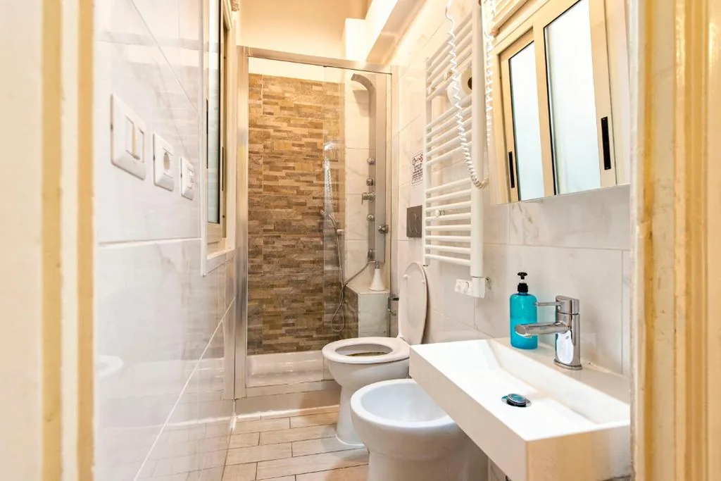 3-Bedroom Apartment — Merulana Suite Apartment