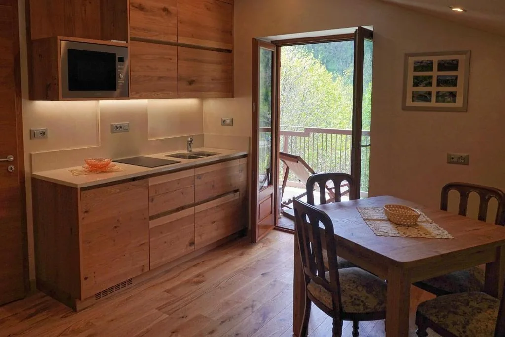Apartment with Balcony — Pensione Albergo Diffuso Ceaglio Valle Maira