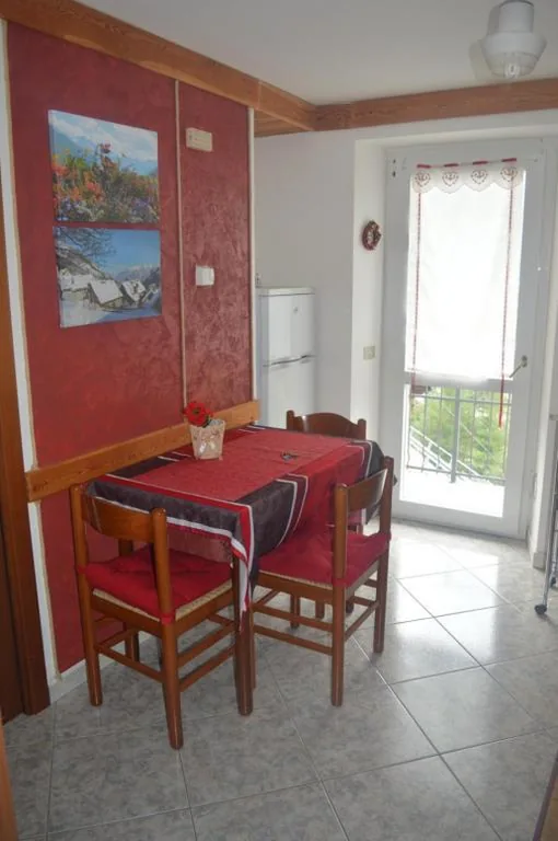 Apartment with Balcony — Residence Arvinei