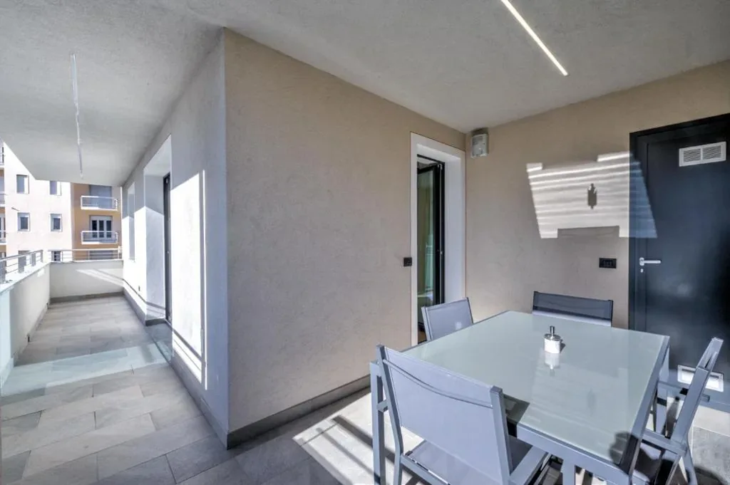 Apartment with Balcony — San Martin Holidays Home – Stay, Work & Fun