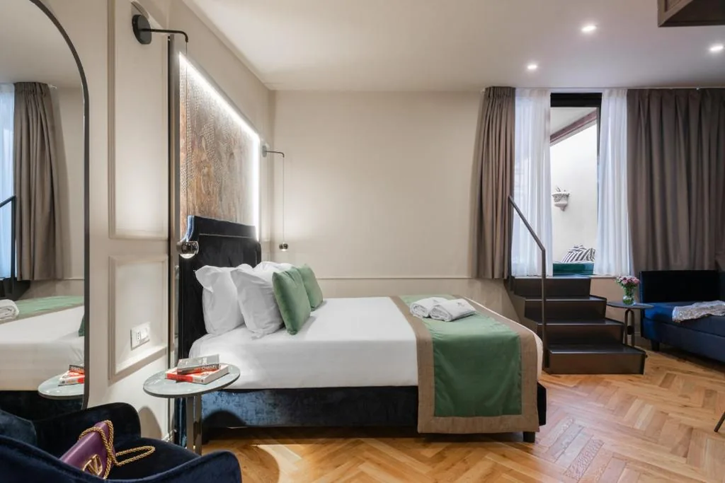 Appartamento con Terrazza — H77 Apartments – Maison D’Art Collection