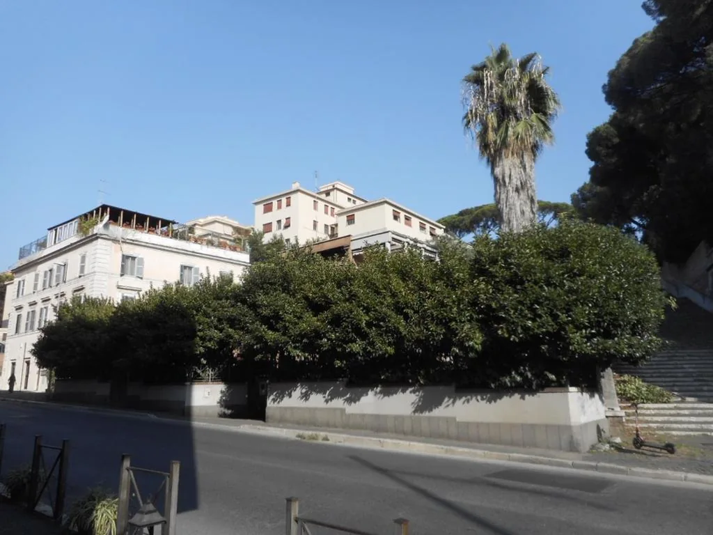 Appartamento con Vista Giardino — Impero Vaticano San Pietro