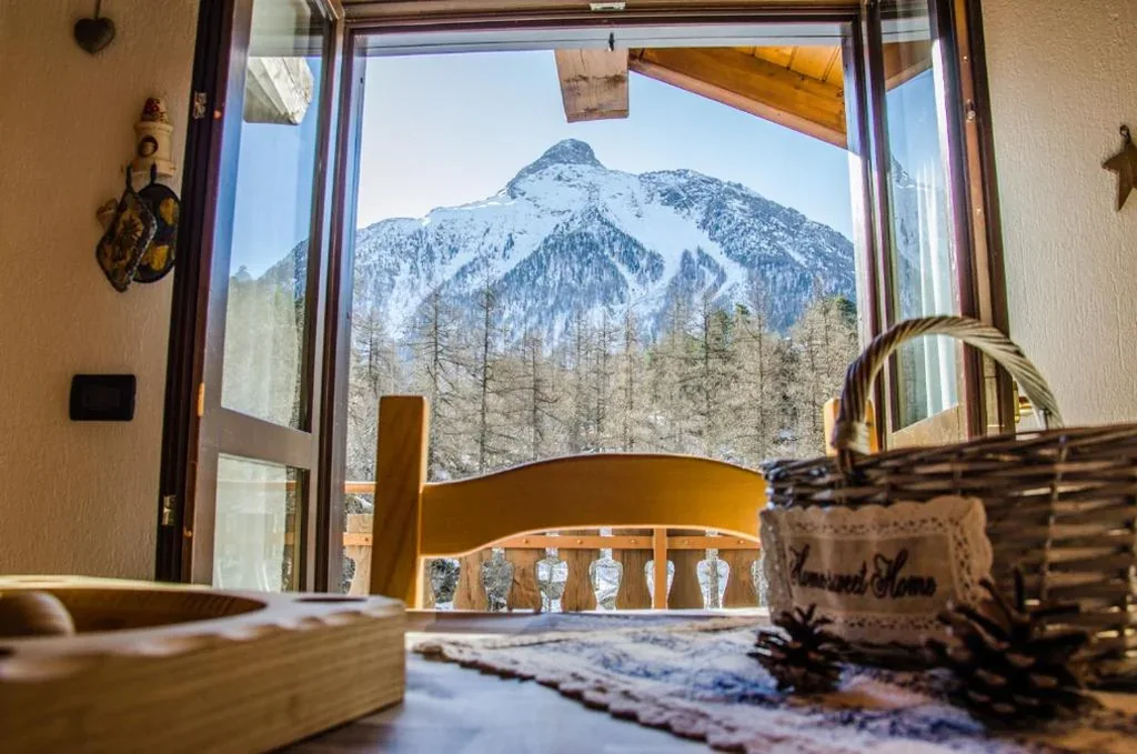 Appartamento con Vista Montagna — Appartamenti Luseney