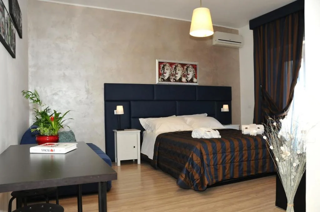 Appartamento Deluxe con 3 Camere da Letto — Check-Inn Rooms