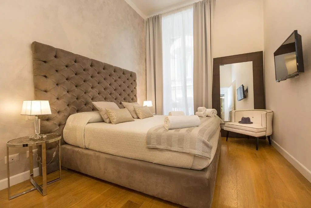 Appartamento Deluxe con Balcone — Amazing Piazza Venezia Suites