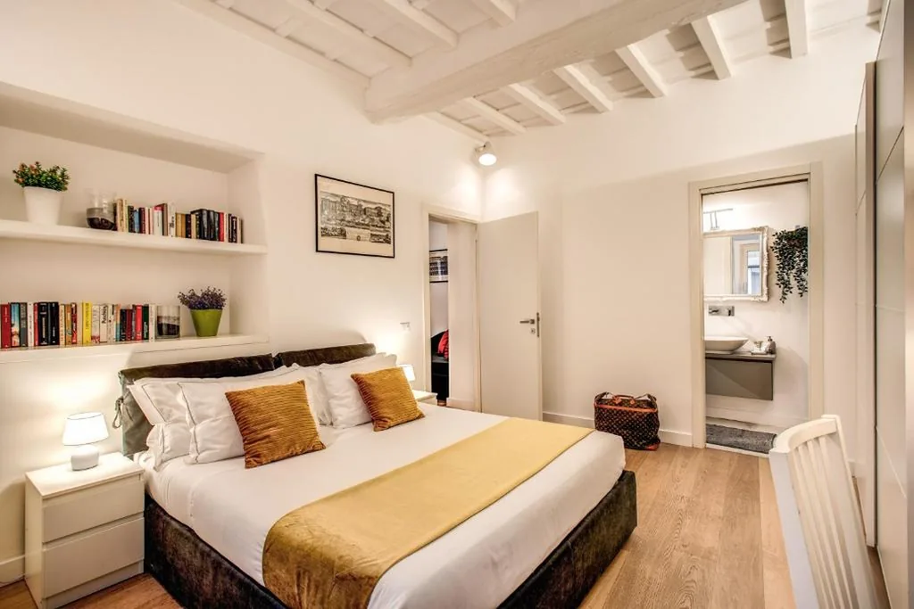 Deluxe Apartment - Separate Building — Orange Suites