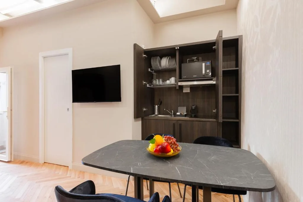 Appartamento Deluxe — H77 Apartments – Maison D’Art Collection