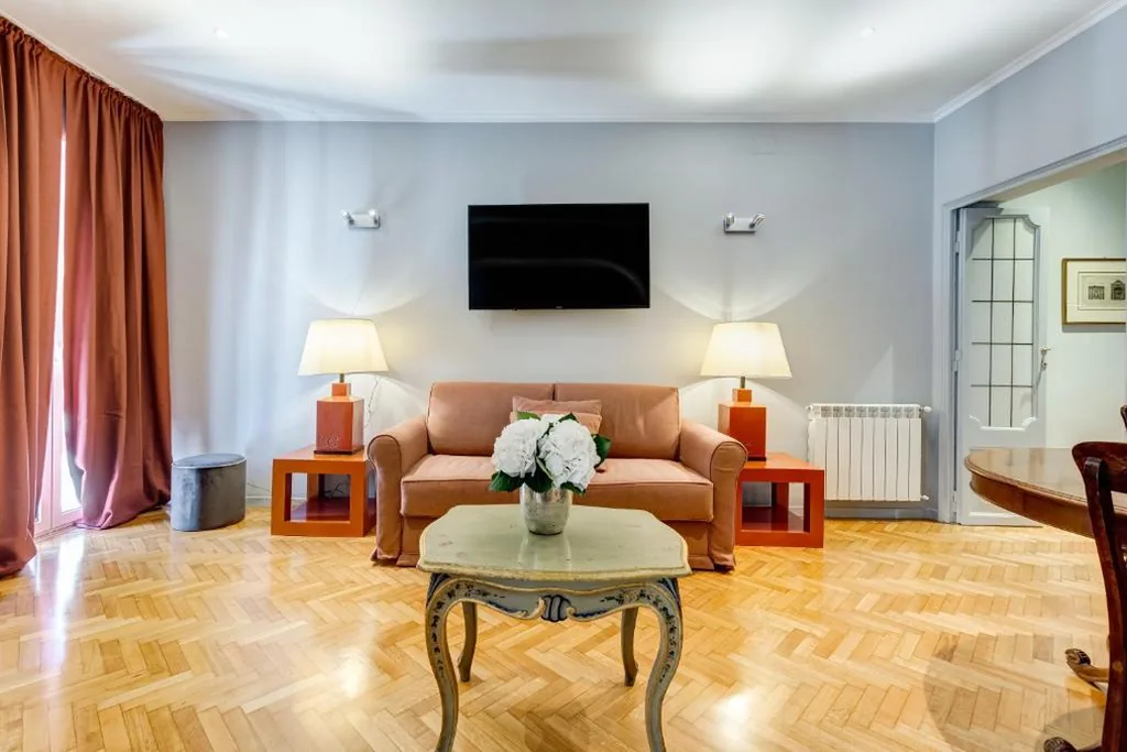 Deluxe Apartment - Bright Suite with View — Rome Frattina27