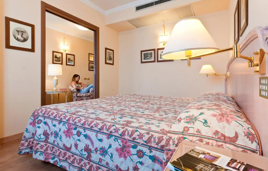 Economy Apartment with 1 Bedroom (2 Adults + 1 Child) — Residence Carl&Do