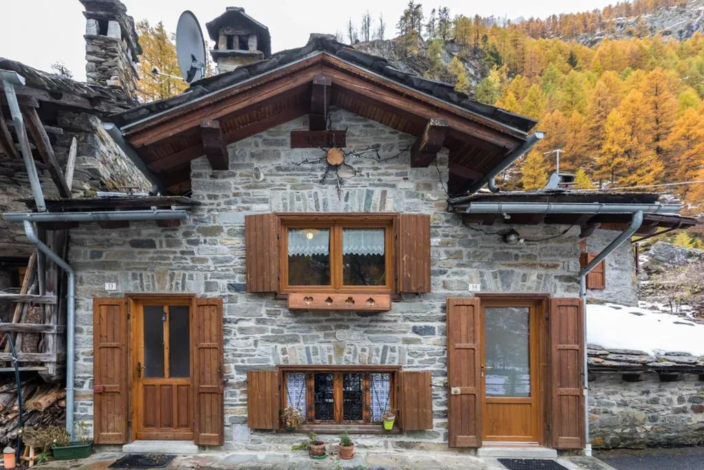 Appartamento — Maison Courthoud Alloggio ad uso turistico – VDA – RHÊMES-SAINT-GEORGES n 0002