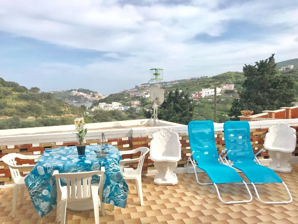 Studio Apartment with Sea View — Conti Holiday Homes