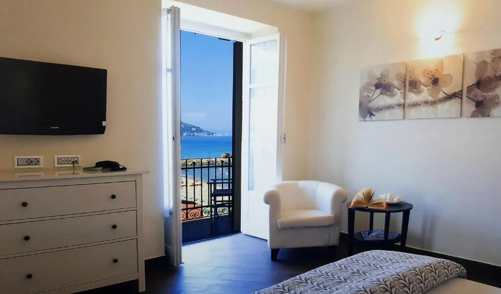 Appartamento Monolocale con Vista Mare — Hotel Residence Baiadelsole