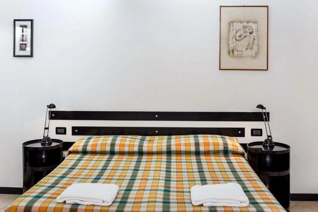 Studio Apartment — Hotel Cairoli