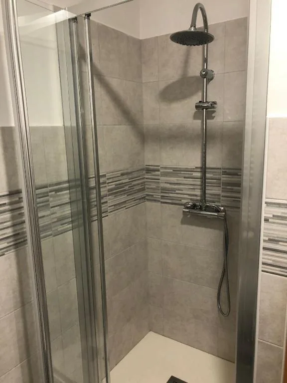 Appartamento Standard con 2 Camere da Letto — Roma Sister