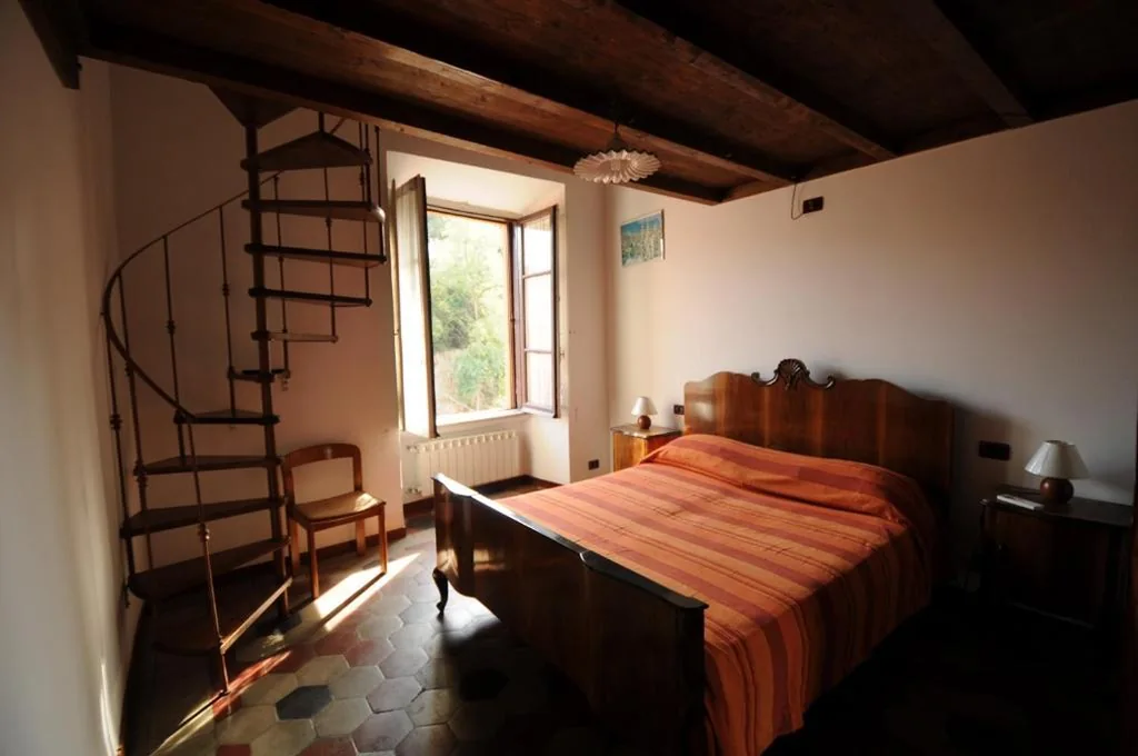Two-Level Apartment with 2 Bedrooms — Casa Vacanze Colosseo da Fernando no elevator