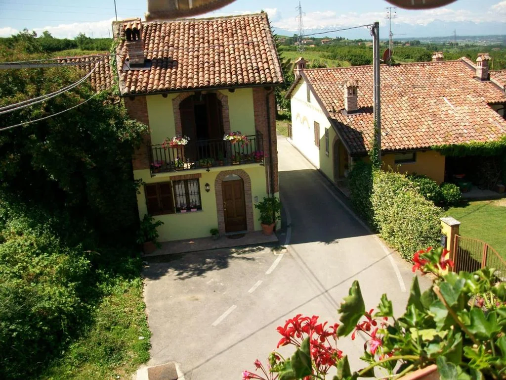 Appartamento su 2 Livelli con 2 Camere da Letto — Tra… Monti E Vigne