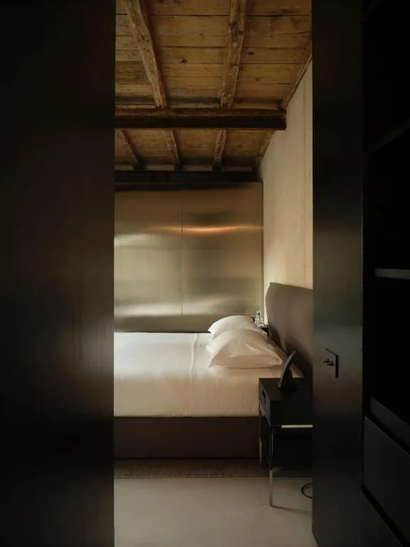 Superior Apartment — Rhinoceros