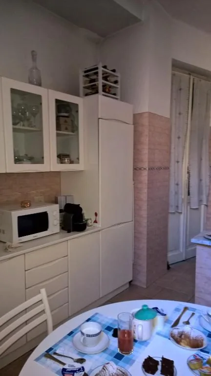 Around The Corner Colosseo B&B — foto 4