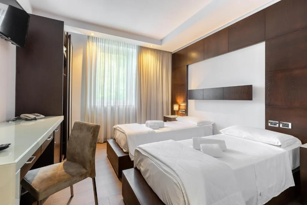 Aston Hotel — foto 7