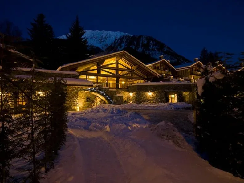 Au Coeur Des Neiges Resort SPA & FREE E-BIKE — foto 7