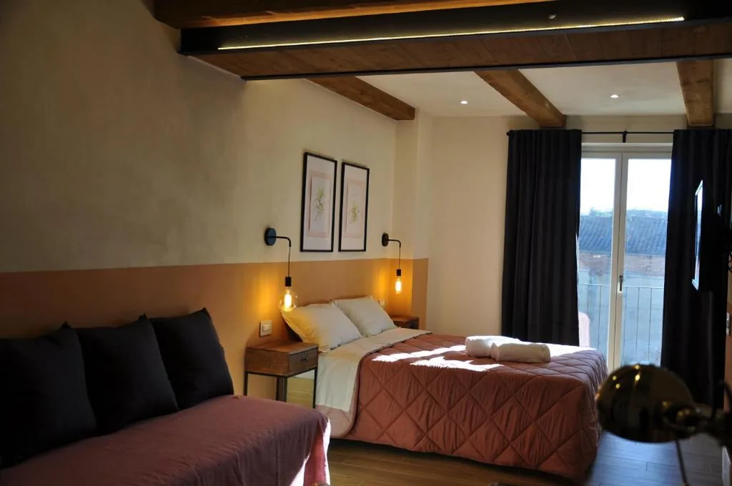 Avìe Honey Rooms & Breakfast