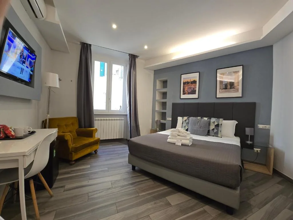 B&B Home 77