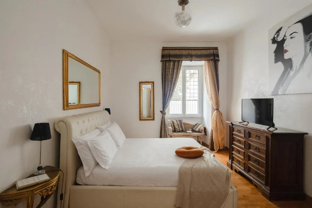B&B Ibiscus