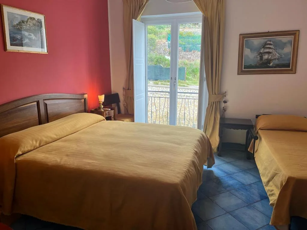 B&B Lunaponzese-Ponza centro