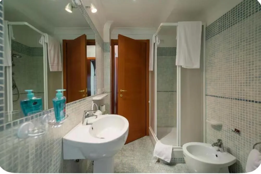 B&B Rifugio di Roma upon Metro B pvt bathroom pvt balcon — foto 7