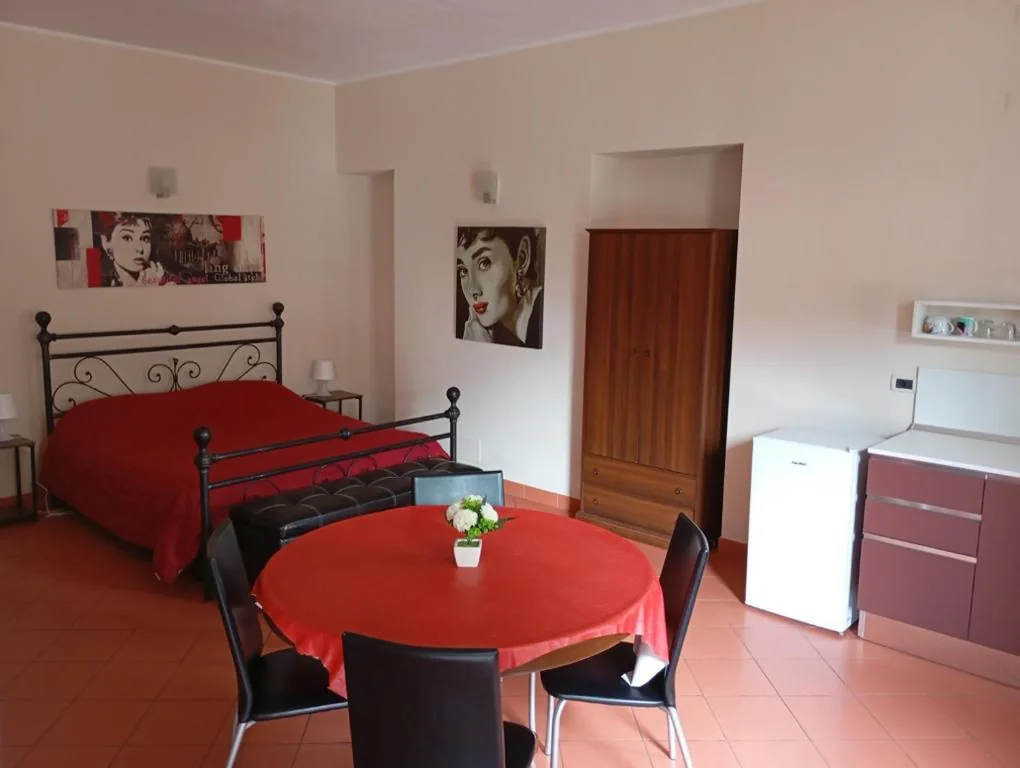“B&B Sans égal”, with PRIVATE ROOMS and GROUND FLOOR APARTMENTS in Biella — foto 7