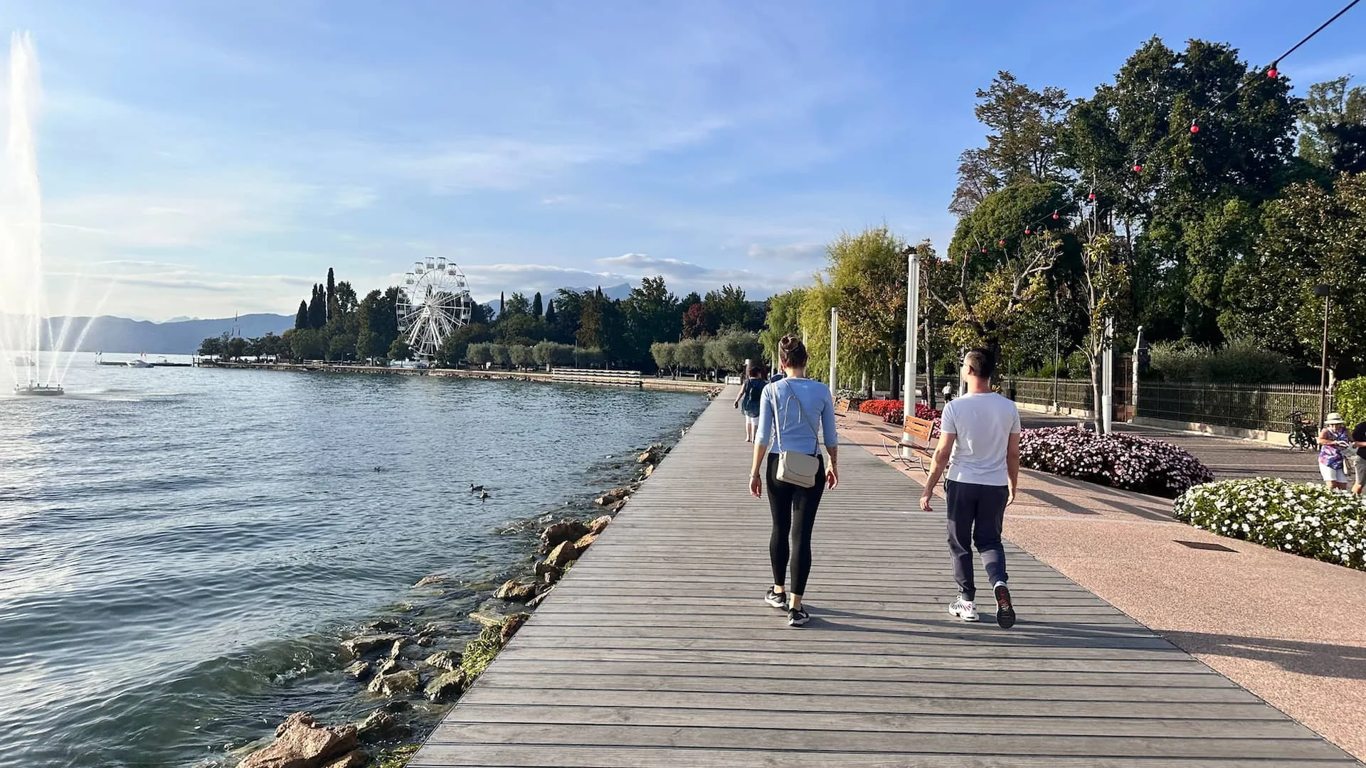 Il lungolago di Bardolino sul Lago di Garda