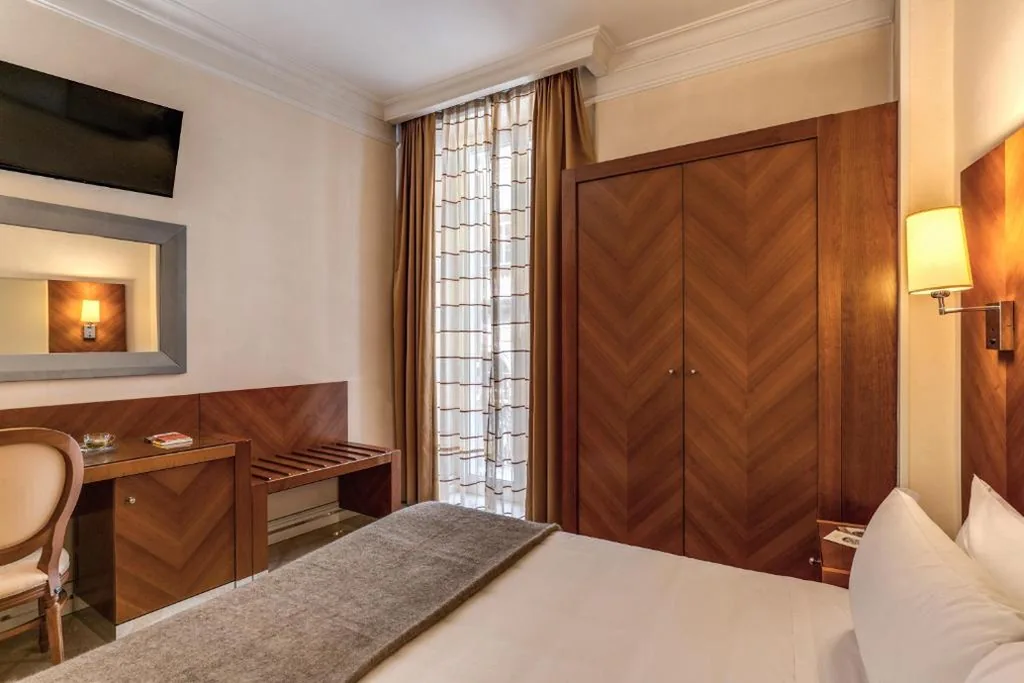 Basic Triple Room in Dependance — Hotel Sonya
