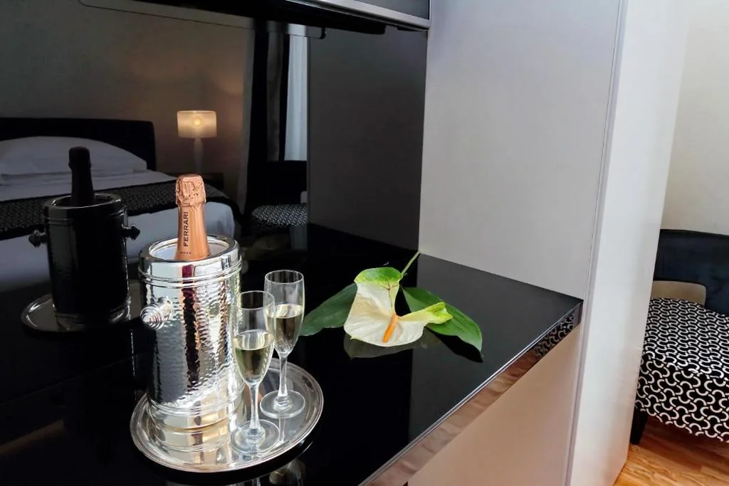 BQ House COLOSSEUM Luxury Rooms — foto 4