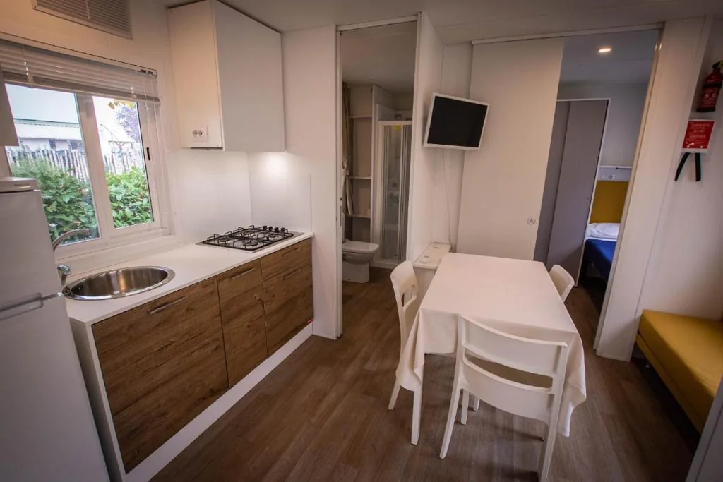Bungalow Familiare — Albavillage Rooms & Camping